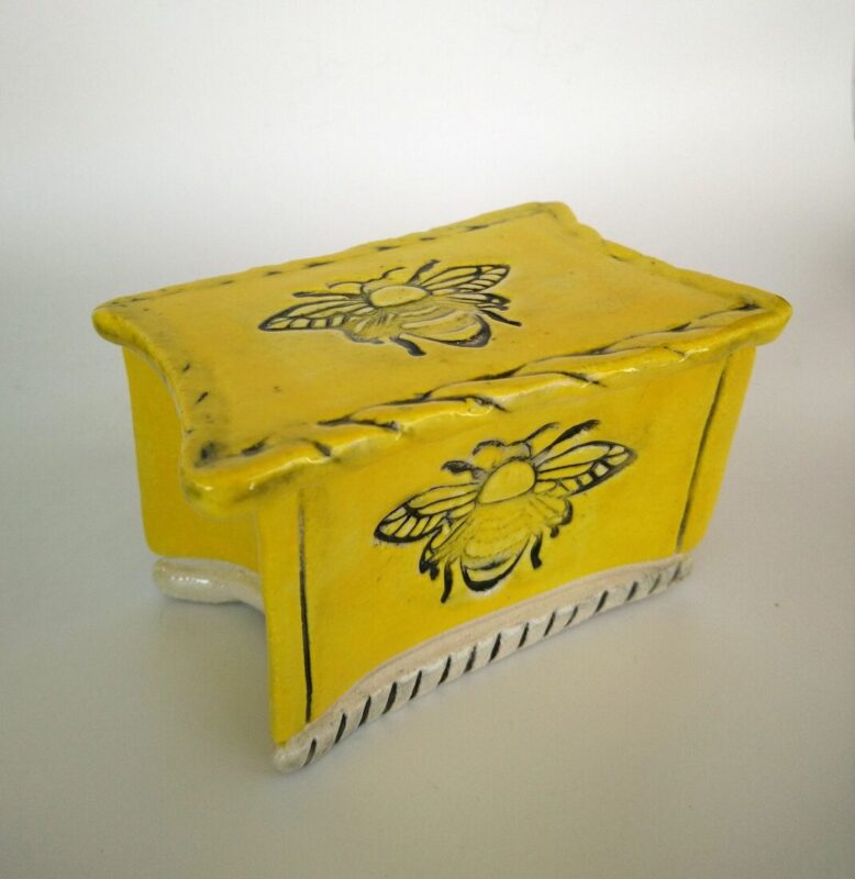  Yellow Bee Keepsake Box
